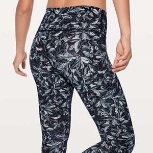 Lululemon Wunder Under Luxtreme Crop 21" High Rise Leggings Activewear Sz 8